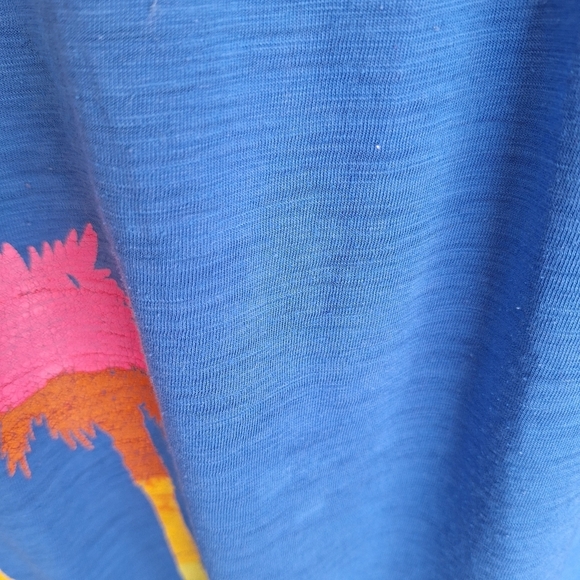 Xhileration Tropical Tee SzXS Rolled Short Sleeve Blue/Pink Palms V Neck Cutie - Picture 3 of 7